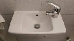2.OM20 669823_Kolo Nova Pro 45 wash hand basin - right_03