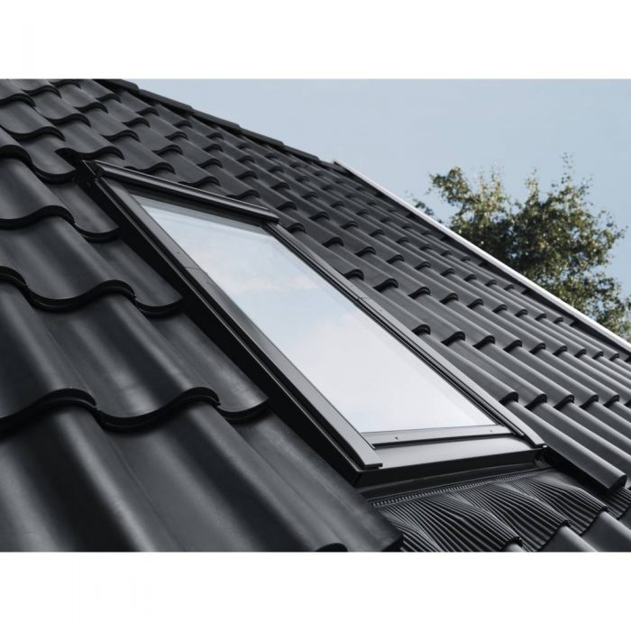 3.VELUX GZL Bottom Operated Centre Pivot Roof Window_OM20 785575_06