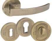 Door Handle on Rose Argo Patina Set